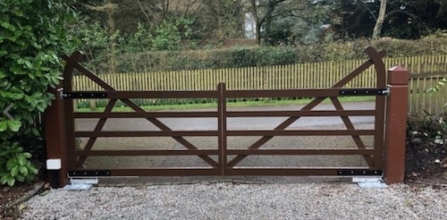 The Benton Aluminium 5 Bar Estate Style Gate