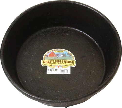 Little Giant 8-quart heavy duty rubber tub. Image source: Amazon.